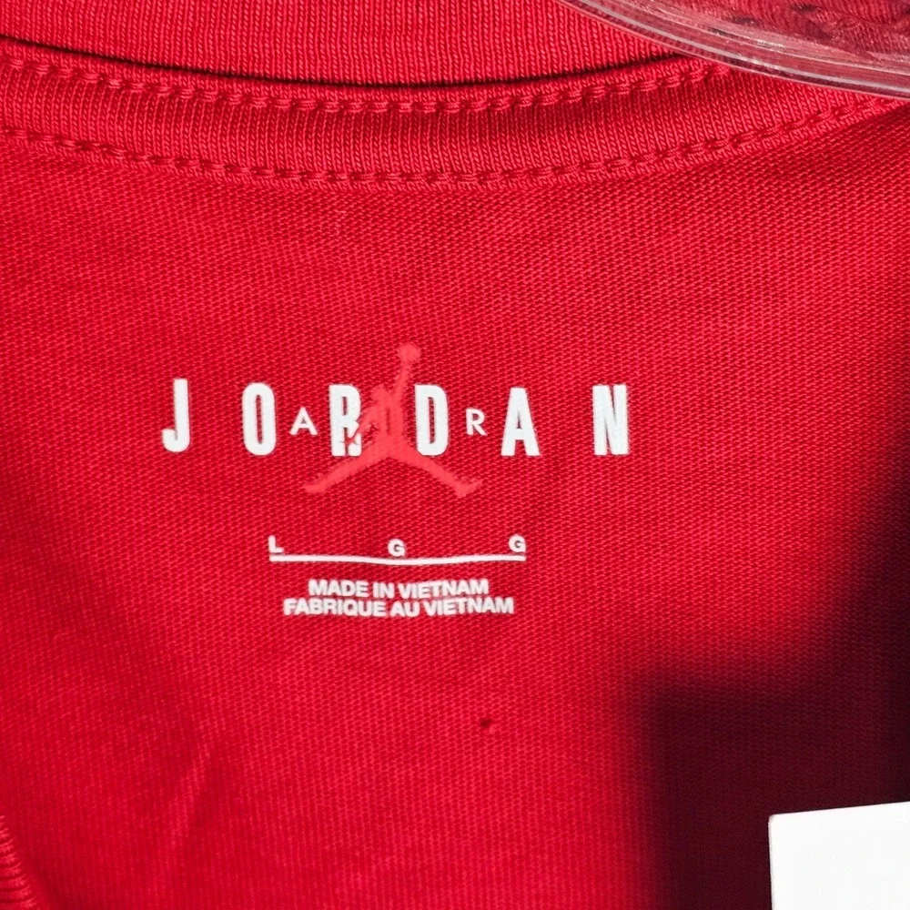 Jordan T-Shirt Mens L Red HJ2326-687 AJ1 Sneaker Patch Short Sleeve Crew Neck